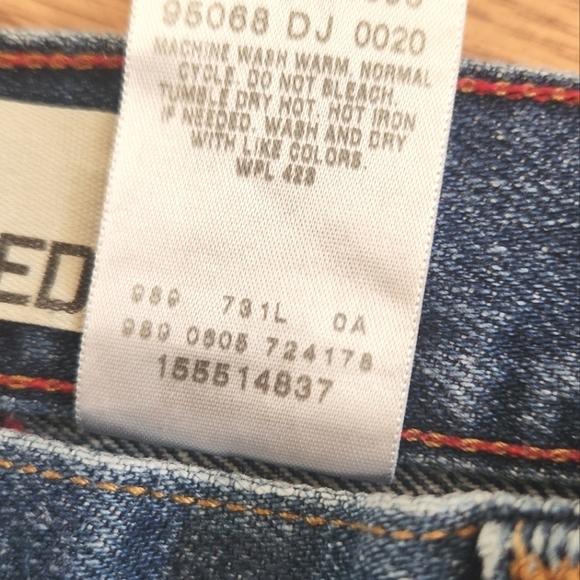 EUC Vintage 00's Levi's 550 Relaxed Tapered Jeans, Size 14S/Modern Size 10 - Picture 9 of 9